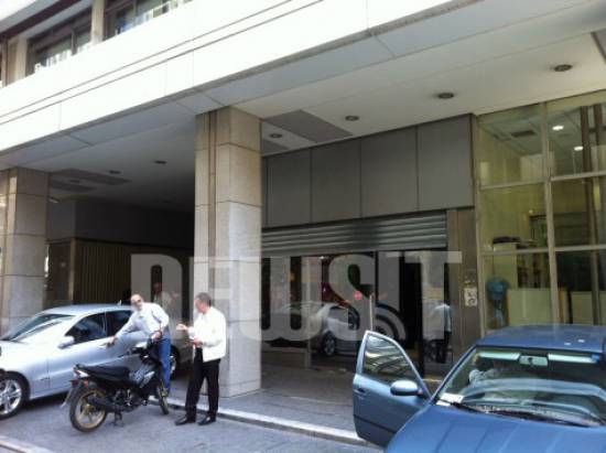 "Ξηλωμένοι" υπάλληλοι του υπ. Ανάπτυξης ζητούσαν μίζα 300.000 ευρώ