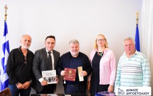 Επίσκεψη Γυναικείας Ακαδημαϊκής Χορωδίας της πόλης Νις της Σερβίας στον Δήμαρχο Αργοστολίου