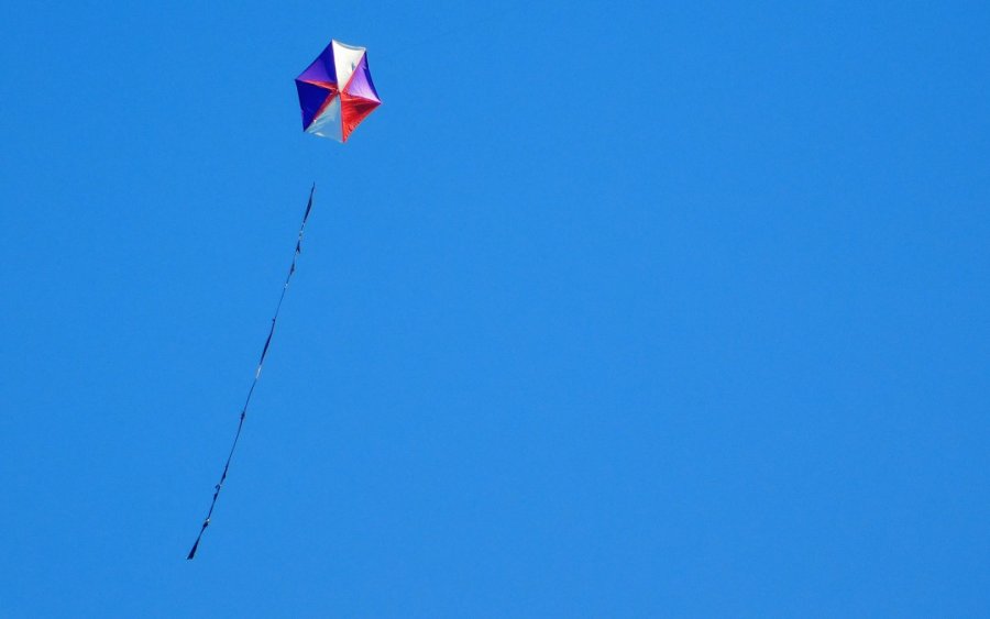 Προειδοποίηση από το Αεροδρόμιο Κεφαλονιάς για τους χαρταετούς κοντά στον διάδρομο