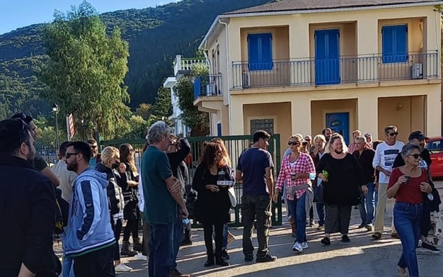 "Έπειτα από ένα χρόνο ξανά στο λιμάνι της Σάμης!" - Μια εβδομάδα προθεσμία πήραν οι διωκόμενοι για τις ανεμογεννήτριες