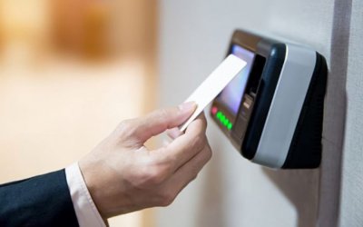 Όλα όσα πρέπει να γνωρίζετε για την ψηφιακή κάρτα εργασίας (Πέτρος Ραπανάκης στον COSMOS 96,5)