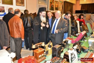 &quot;Love is in the Air!&quot; Μέρες ραδιοφώνου στο Αργοστόλι με την εξαιρετική έκθεση του Χαρ. Μάκρη στην Κοργιαλένειο (εικόνες + video)