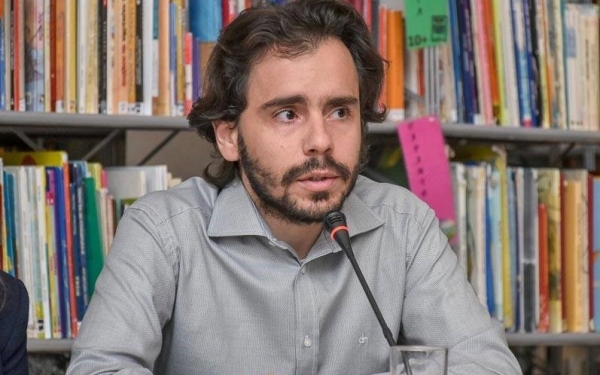 Η τοποθέτηση του Γιάννη Βαρούχα στην εκδήλωση «Θάλασσες μετανάστευσης» στην Κοργιαλένειο Βιβλιοθήκη