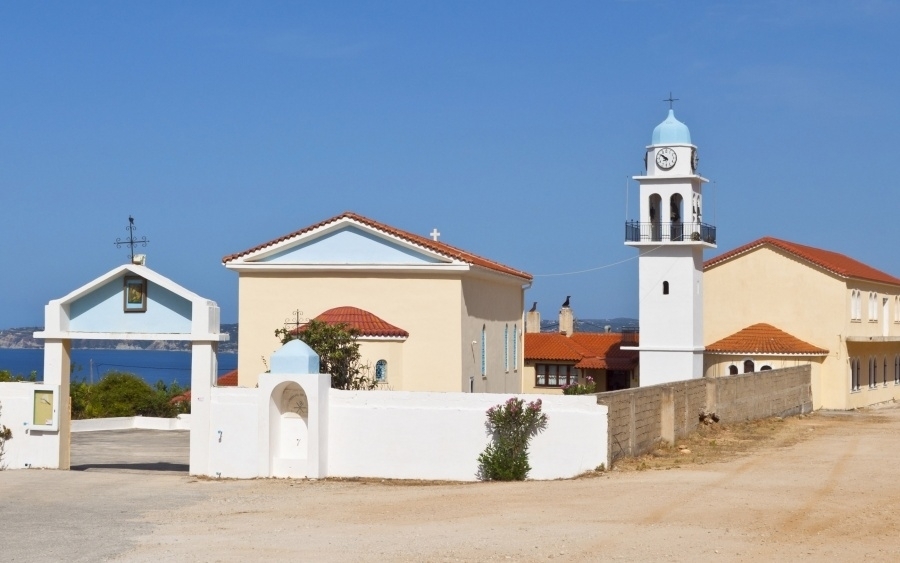 Αγρυπνία στην Ιερά Μονή Σισσίων