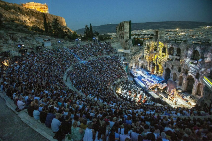 Γεώργιος Κακής Κωνσταντινάτος: Όπερα «Τόσκα» - Τέχνη, Έρωτας, και Φλόγα της Ελευθερίας