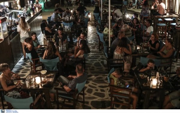 Εστίαση: Πώς ανοίγουν οι κλειστοί χώροι από 15 Ιουλίου, τα τσουχτερά πρόστιμα στους παραβάτες