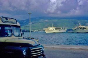 Ένα λεωφορείο του ΚΤΕΛ Κεφαλονιάς… τότε και τώρα!