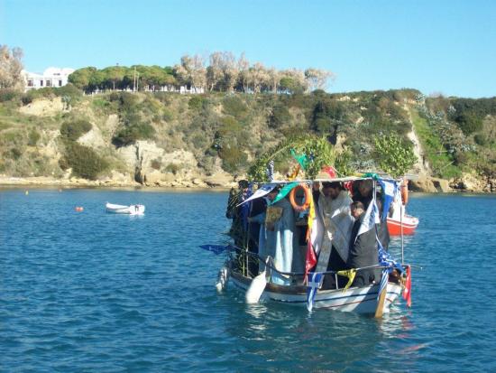 Το πρόγραμμα του Αγιασμού των Υδάτων στην Αγία Πελαγία Σβορωνάτων