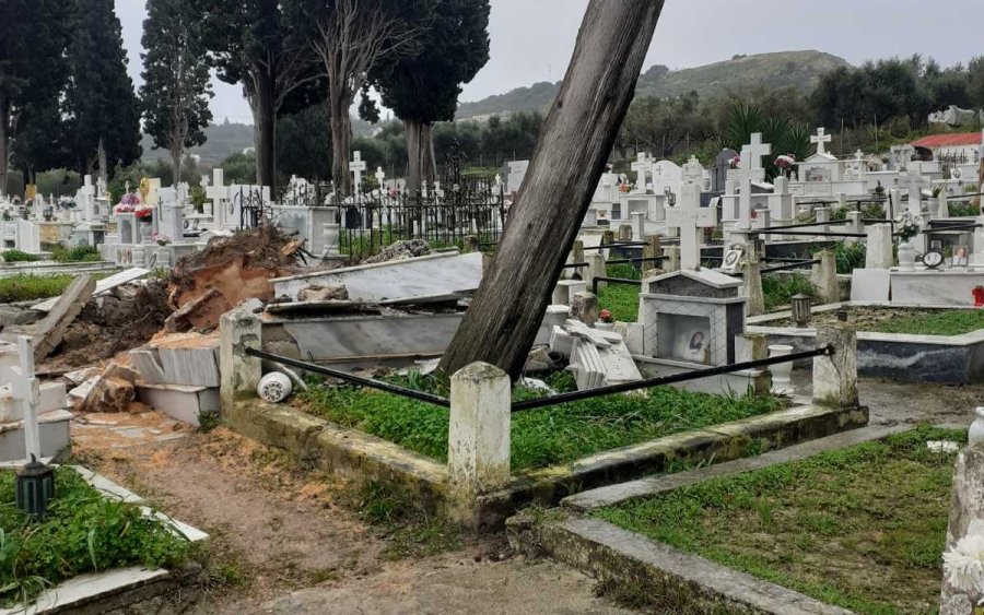 ΛΑ.ΣΥ. : Καταγγελίες για επικίνδυνες παραλείψεις και καταστροφές στο κοιμητήριο Ληξουρίου