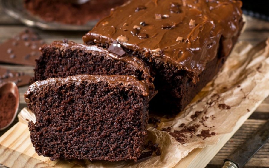 Συνταγή για υγρό κέικ σοκολάτας με γλάσο