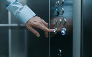 Ασανσέρ: Πότε ανοίγει η πλατφόρμα για πιστοποίηση