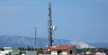 ΕΛΜΕ-ΚΙ : Να φύγουν οι κεραίες κινητής τηλεφωνίας από τα σχολεία και το κέντρο της Σάμης