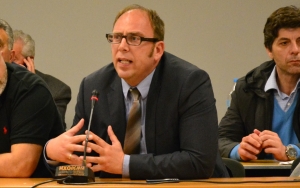 O πρόεδρος της ΔΕΥΑΚ Νίκος Ανουσάκης στον Inkefalonia 89,2