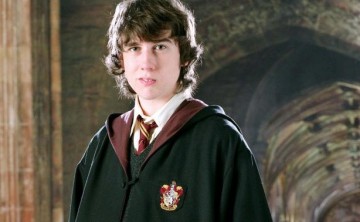 Αγνώριστος είναι σήμερα ο Matthew Lewis, ο Νeville Longbottom από τον Harry Potter!