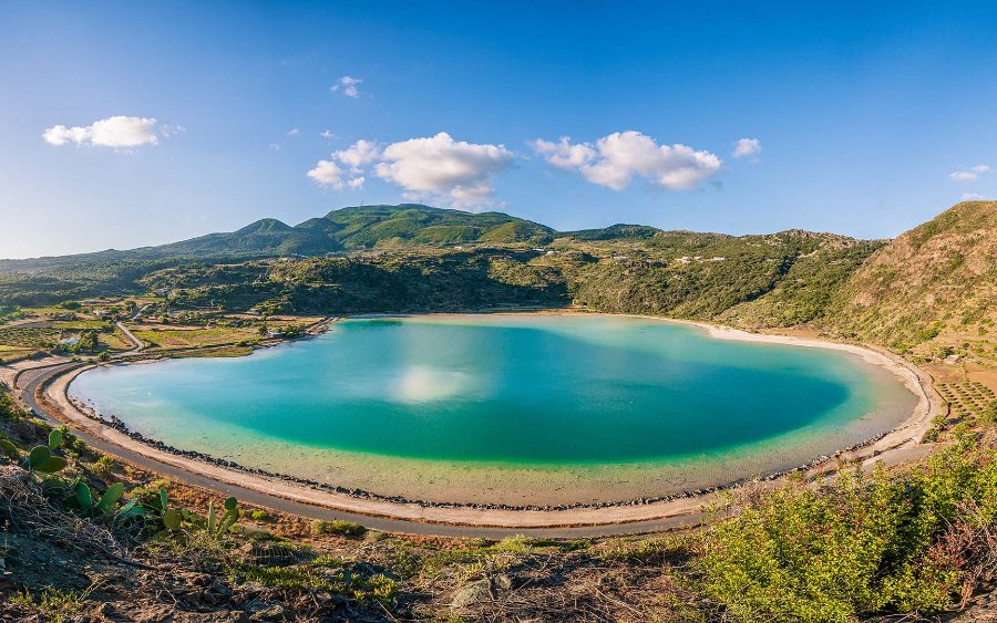 Ιταλικό νησί μετονομάζει το αεροδρόμιο του προς τιμήν του Giorgio Armani
