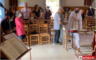 Οι φανουρόπιτες στο Ναό Πέτρου και Πάυλου στην Πεσσάδα (εικόνες)
