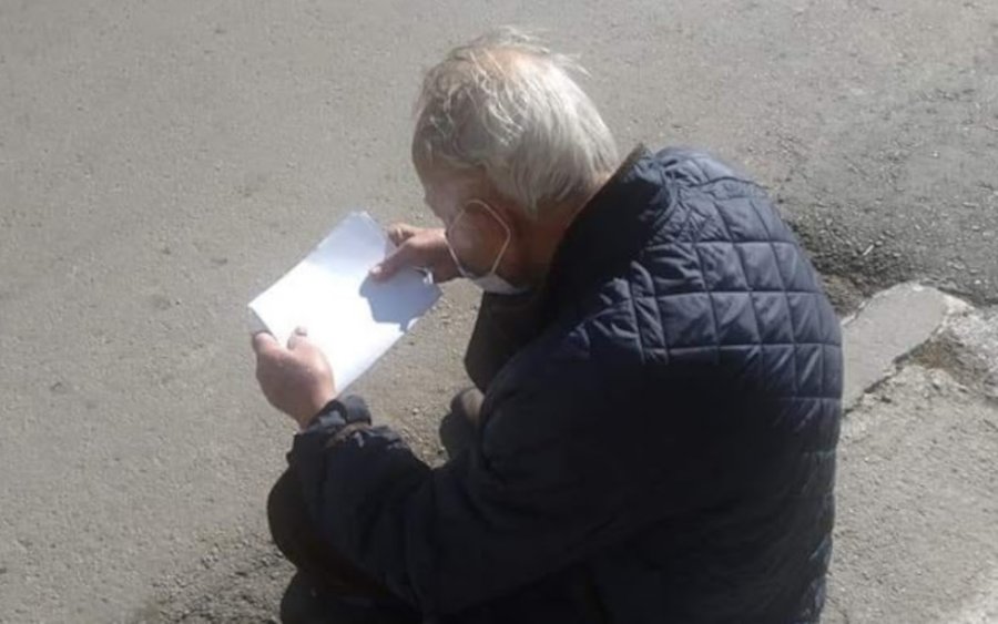 Λέσβος: Παράτησαν στη μέση του δρόμου 94χρονο με κορονοϊό