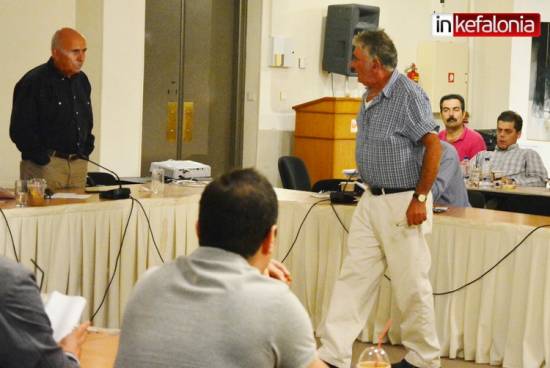 Δημοτικό Συμβούλιο: Έξαλλοι για το νέο «φρένο» από τον δήμο στο Αλιευτικό καταφύγιο στο Τραπεζάκι