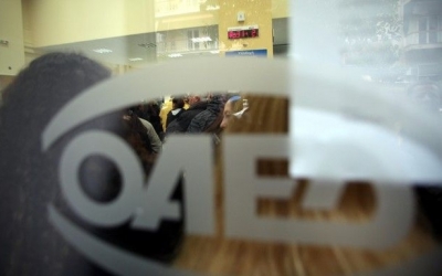 Ξεκινούν οι αιτήσεις για να μετατραπούν 40.000 &#039;μπλοκάκια&#039; σε συμβάσεις εξαρτημένης εργασίας