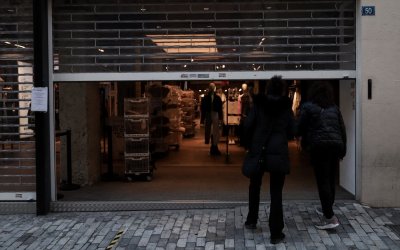 Ποια καταστήματα ανοίγουν εκτάκτως στην Αττική
