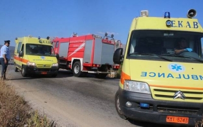 Σοβαρό τροχαίο στην Πάτρα: Αυτοκίνητο έπεσε σε γκρεμό (εικόνα + video)