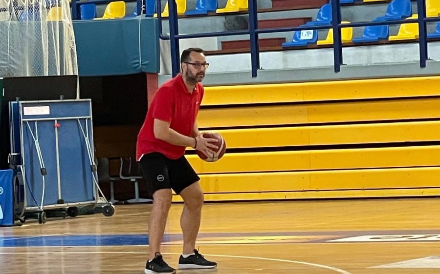 Ο ΑΣ Κεφαλληνιακός καλωσορίζει τον coach Πέτρο Κωστίδη