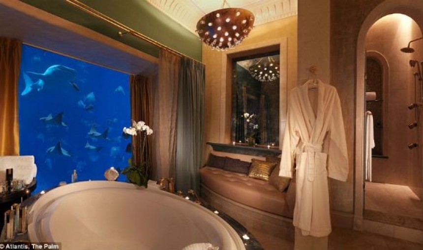 Απέραντο γαλάζιο: Δείτε τις «υποβρύχιες» σουίτες του Hotel Atlantis, στο Ντουμπάι! (εικόνες)