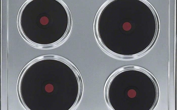 Καθαρίστε αποτελεσματικά τα μάτια της κουζίνας