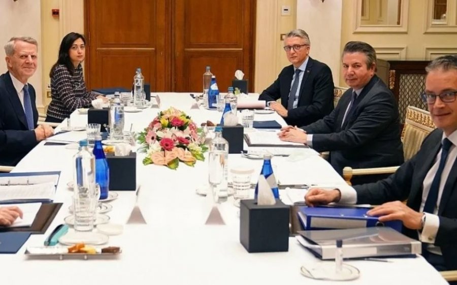 Νικόλαος Φαραντούρης: Διερευνητικές, Κυπριακό, EastMed: «Οι δε ασθενείς ξυγχωρούσι»;
