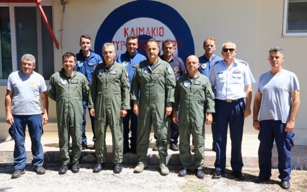 Επισκέψεις Διοικητή ΔΑΥ σε Κλιμάκια Πυροσβεστικών Αεροσκαφών και Ελικοπτέρου