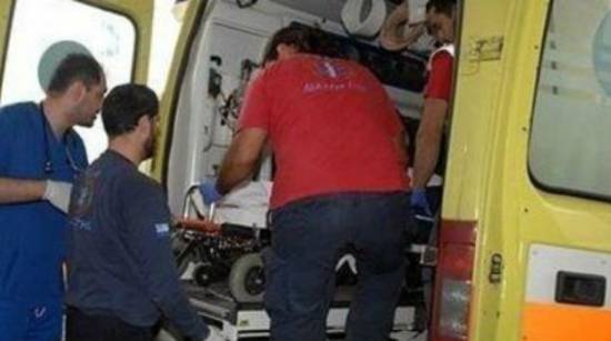 Θεσσαλονίκη: Σκοτώθηκε δασκάλα την ώρα που στόλιζε το δέντρο του σχολείου