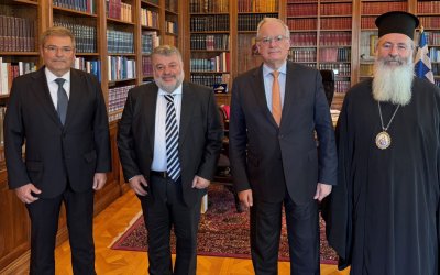 Στον Πρόεδρο της Δημοκρατίας Μητροπολίτης, Καππάτος και Θεόφιλος