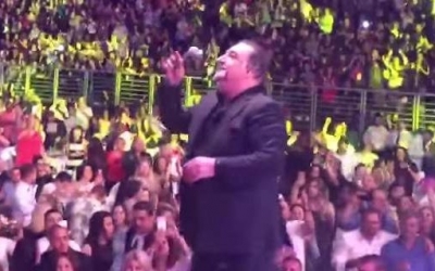 Ο Βασίλης Καρράς μπήκε στο Βιβλίο Γκίνες: Μάζεψε 17 χιλιάδες κόσμο στη Σόφια! [βίντεο]