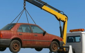Ξεκινάει ξανά η απομάκρυνση των εγκαταλελειμμένων οχημάτων στον Δήμο Αργοστολίου