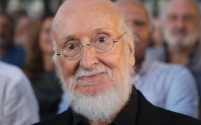 Πέθανε ο Διονύσης Σαββόπουλος