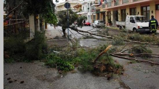 Προσοχή στις μετακινήσεις. Ισχυρή καταιγίδα στην Κεφαλονιά