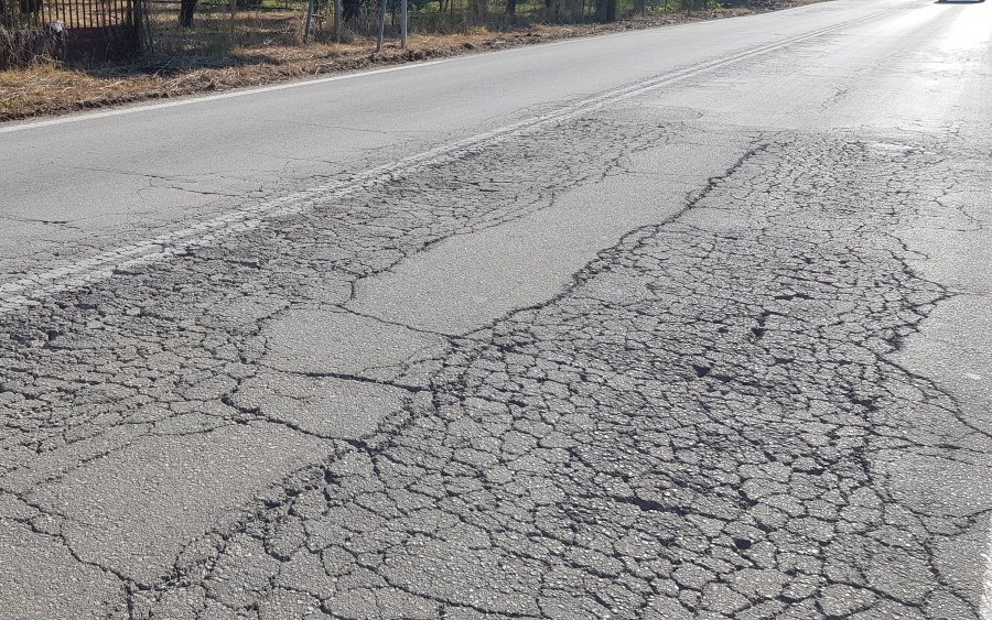 Στην Βουλή φέρνει η ΕΛΛΗΝΙΚΗ ΛΥΣΗ, το κακό οδικό δίκτυο της Κεφαλονιάς