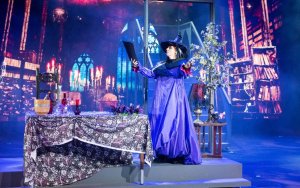 Η Χριστουγεννιάτικη παράσταση "Η Μάγισσα Φρικαντέλα και το Δώρο του Αγιου Βασίλη" από την Γ' Λυκείου Σάμης