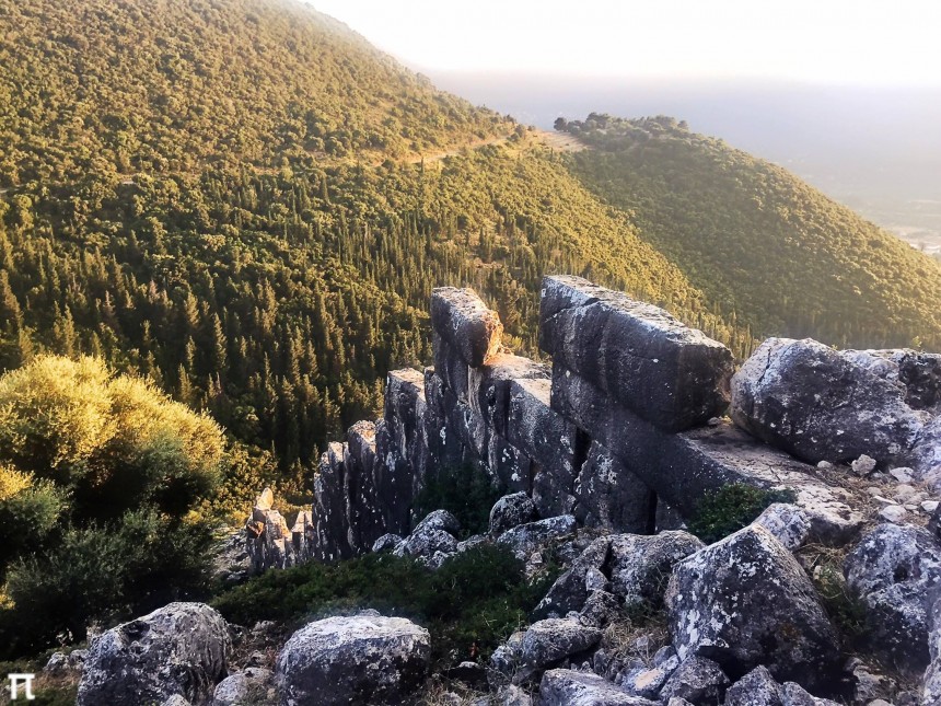 Στα ερείπια του αρχαίου κάστρου της Σάμης (εικόνες)