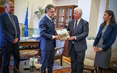 Συνάντηση Περιφερειάρχη Ιονίων με τον Πρέσβη της Τσεχίας: Στο επίκεντρο Τουρισμός και Πολιτισμός