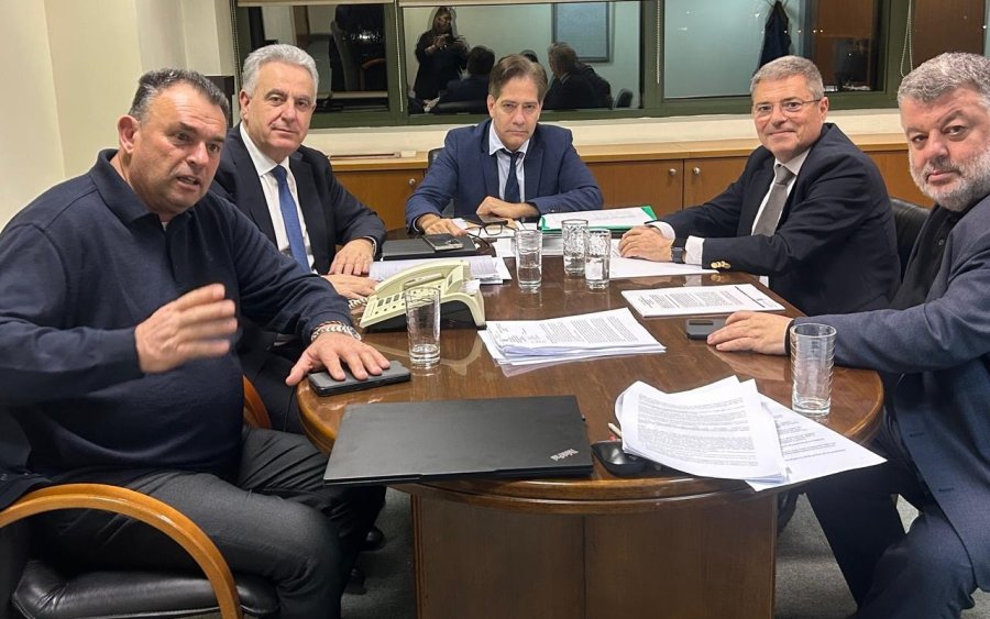 Π. Καππάτος: Συνάντηση εργασίας στο Υπουργείο Περιβάλλοντος για το Εθνικό Θαλάσσιο Πάρκο Ιονίου