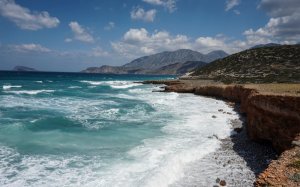 Ο καιρός τον Δεκαπενταύγουστο: Τι θα συμβεί με τους ανέμους, «καθαρό» το τοπίο από καύσωνα