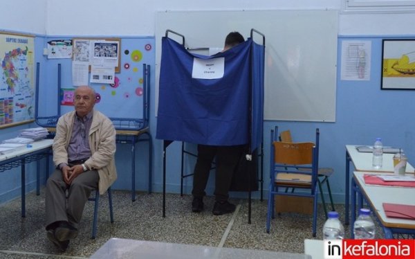 Η εικόνα είναι απο τις εκλογές της 21ης Μαϊου