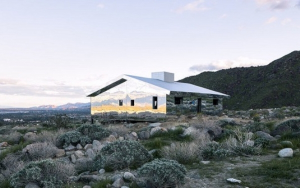 Δείτε το ''αόρατο σπίτι'' που τραβάει όλα τα βλέμματα!