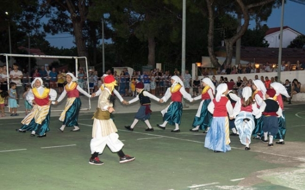 11ο Φεστιβάλ Παραδοσιακών Χορών από τον σύλλογο &quot;Πηνελόπη&quot;