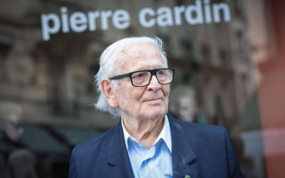 Πέθανε ο θρύλος της μόδας Pierre Cardin