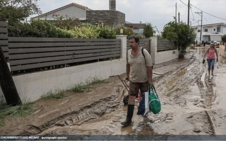 Κακοκαιρία &quot;Αθηνά&quot; – Βόρεια Εύβοια: Σάρωσαν τα πάντα οι πλημμύρες - Επιχείρηση απομάκρυνσης ηλικιωμένων - Σοβαρές καταστροφές