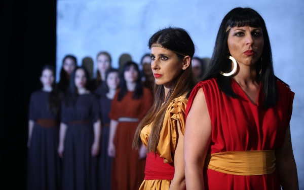 Απόψε: Η θεατρική παράσταση «ΜΗΔΕΙΑ ΜΑΝΑ» στο Άλσος Λαυράγκα