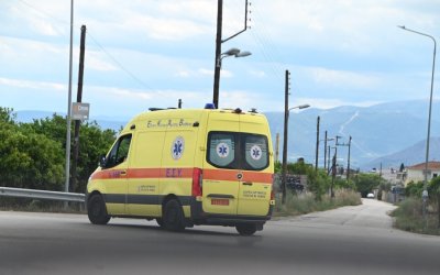 Ανείπωτη τραγωδία στο Αγρίνιο – Πατέρας έκανε όπισθεν και σκότωσε το δίχρονο παιδί του