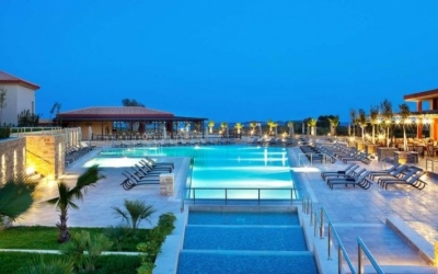 «Exclusive Party by the pool» στο Apollonion Resort & Spa στο Ληξούρι!